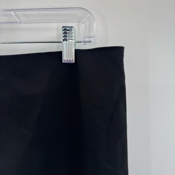 3For$20 Lands’ End Black Zipper Skirt size 14 - Picture 2 of 6